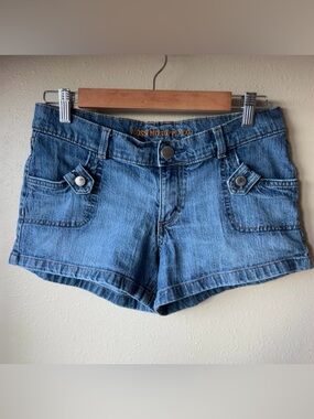 Vintage Mossimo Y2K Micro Mini Denim Shorts Size 7 Low Rise Booty Festival Jean